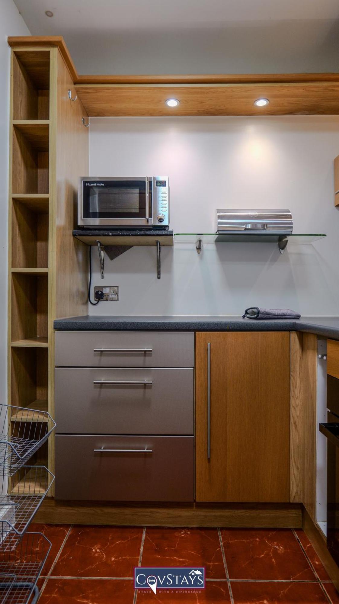 Triumph House - 3-Bed 2-Bath Apartment In Coventry City Centre By Covstays ภายนอก รูปภาพ