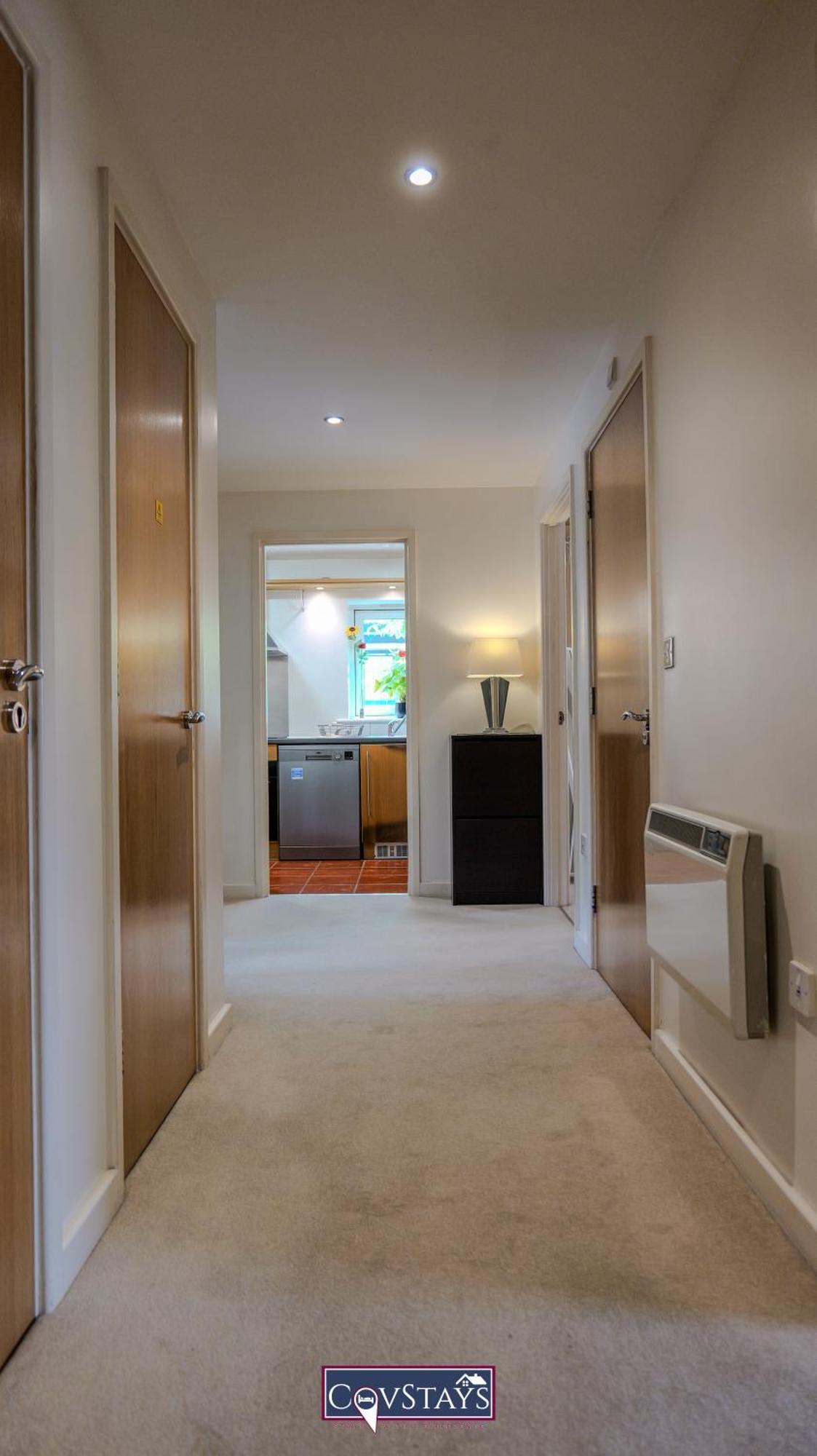 Triumph House - 3-Bed 2-Bath Apartment In Coventry City Centre By Covstays ภายนอก รูปภาพ
