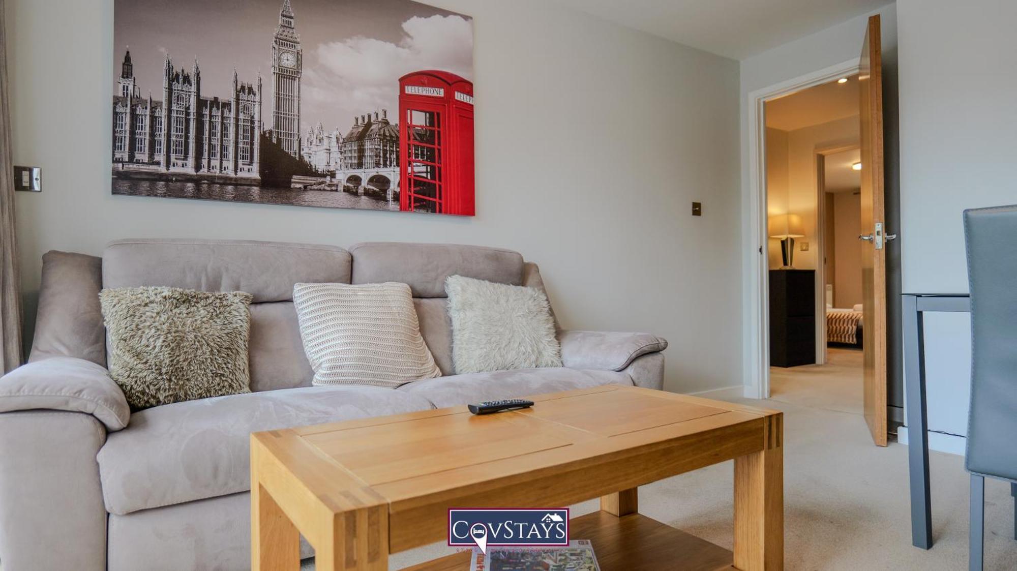 Triumph House - 3-Bed 2-Bath Apartment In Coventry City Centre By Covstays ภายนอก รูปภาพ